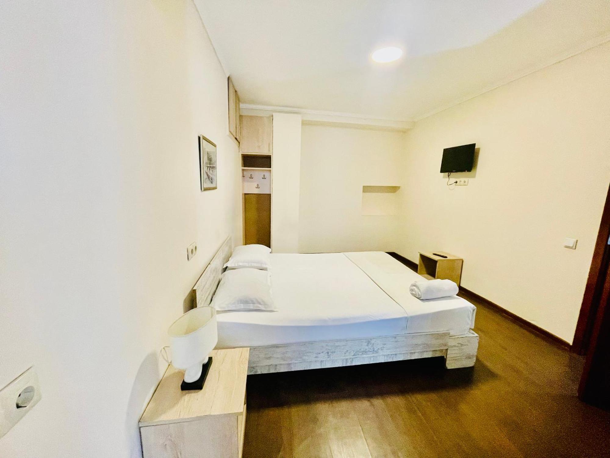 Bon Voyage Hostel Tbilisi Exterior photo